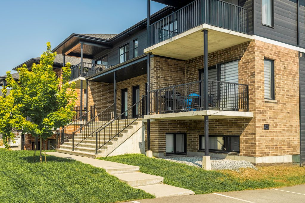 Condos luxueux neufs à louer en Estrie (Sherbrooke, Magog, Coaticook) | Gestion Floria.
